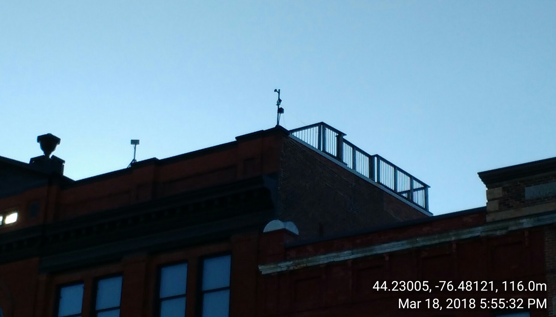 Kingston's Market Square cam Opencaching in North America